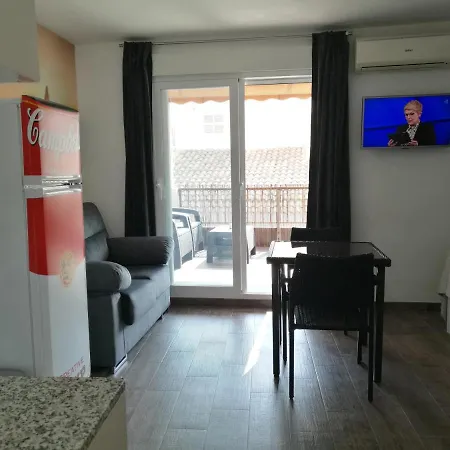 Estudio-atico En Casco Antiguo Apartamento