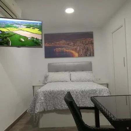 Estudio-atico En Casco Antiguo Apartment